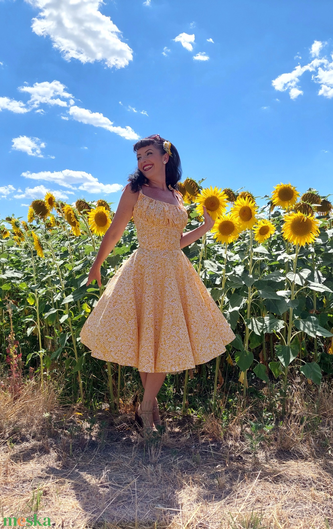 Pinup Rockabilly ruha, apró százszorszép, margareta mintás - ruha & divat - női ruha - ruha - Meska.hu Pinup Rockabilly ruha, apró százszorszép, margareta mintás - ruha & divat - női ruha - ruha - Meska.hu