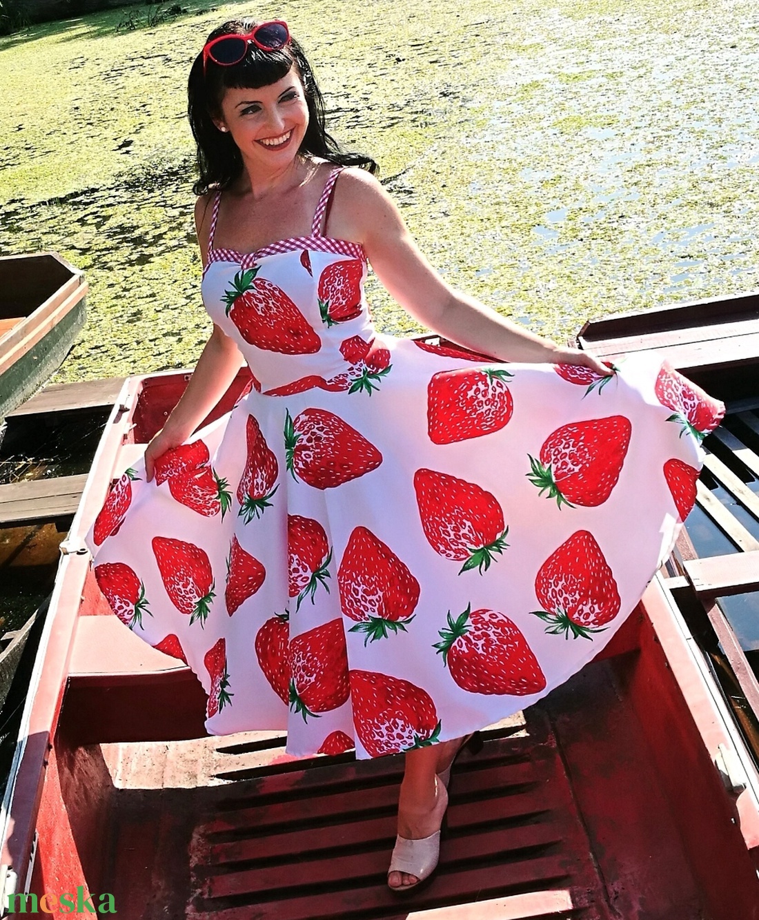 Pinup Rockabilly ruha óriás epres  - ruha & divat - női ruha - ruha - Meska.hu