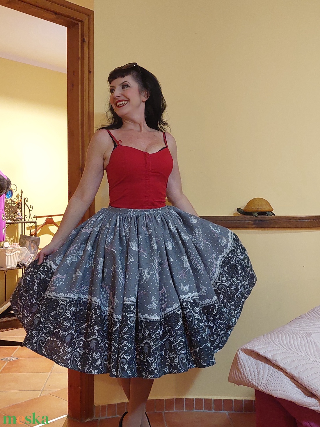Folk Rockabilly szoknya esernyős, csipke mintás bordűrös - ruha & divat - női ruha - szoknya - Meska.hu Folk Rockabilly szoknya esernyős, csipke mintás bordűrös - ruha & divat - női ruha - szoknya - Meska.hu