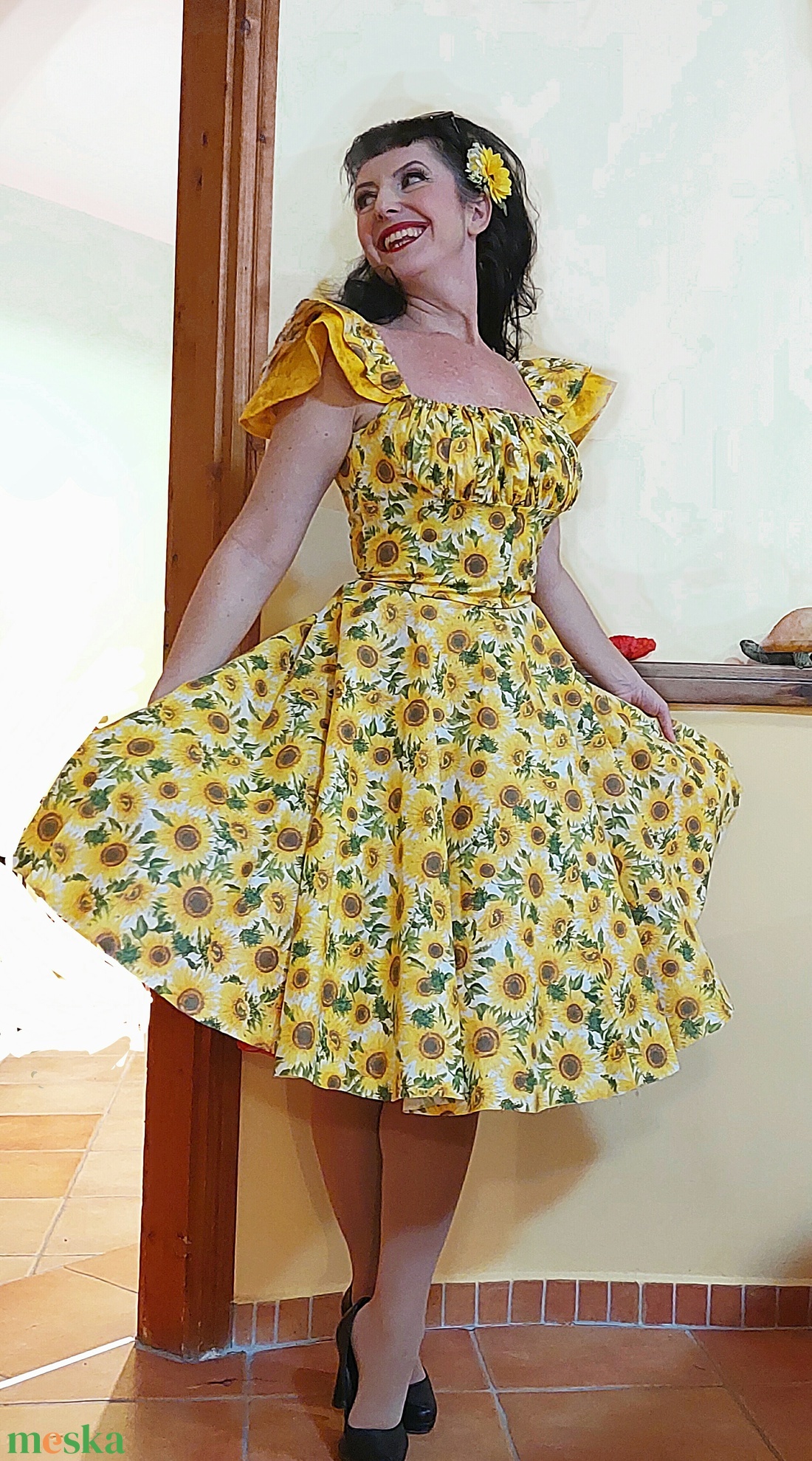 Pinup Rockabilly ruha napraforgó mintás, pillangó ujjú, romantikus - ruha & divat - női ruha - ruha - Meska.hu Pinup Rockabilly ruha napraforgó mintás, pillangó ujjú, romantikus - ruha & divat - női ruha - ruha - Meska.hu