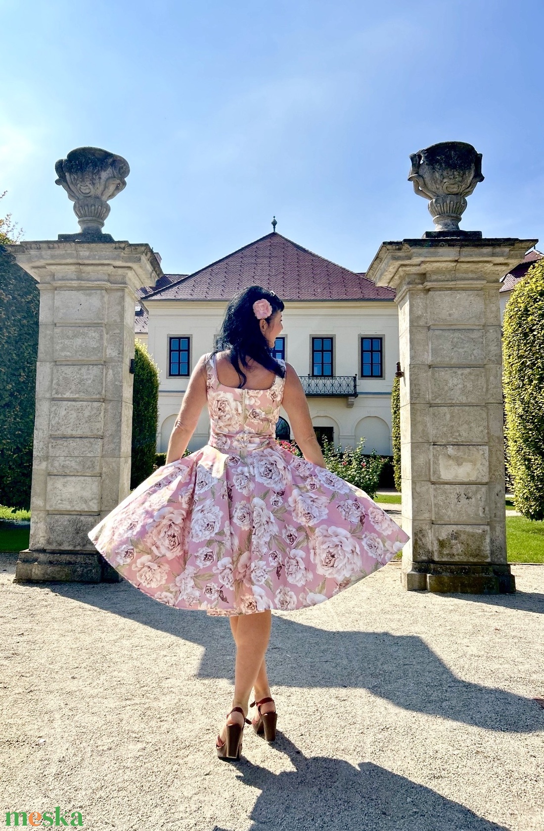Folk Rockabilly ruha, rózsa mintás szatén, koszorúslány, menyecske, népi mintás  - ruha & divat - női ruha - ruha - Meska.hu