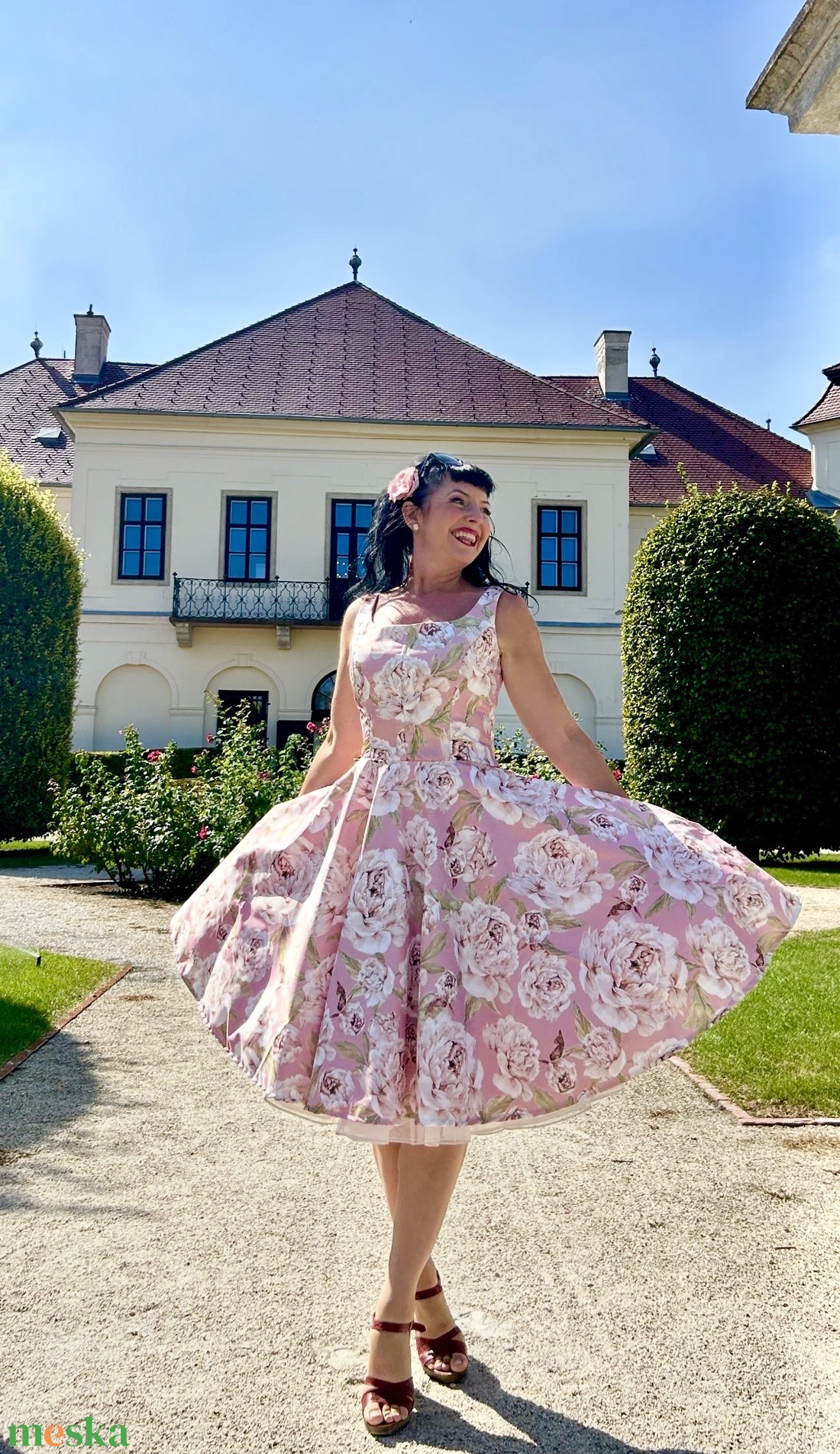 Folk Rockabilly ruha, rózsa mintás szatén, koszorúslány, menyecske, népi mintás  - ruha & divat - női ruha - ruha - Meska.hu