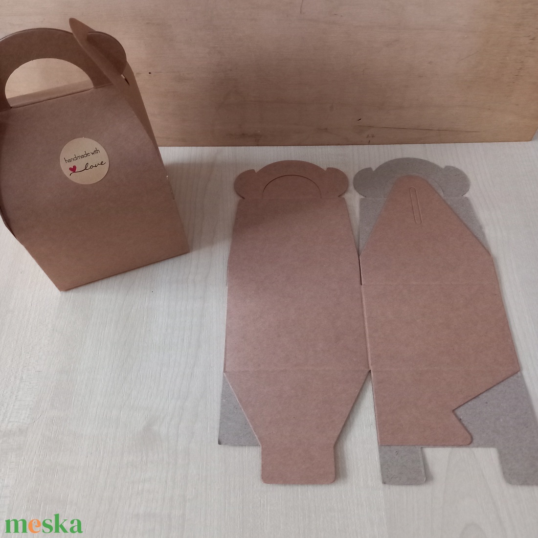 Szív díszek ajándékdobozzal - otthon & életmód - dekoráció - fali és függő dekoráció - függődísz - Meska.hu