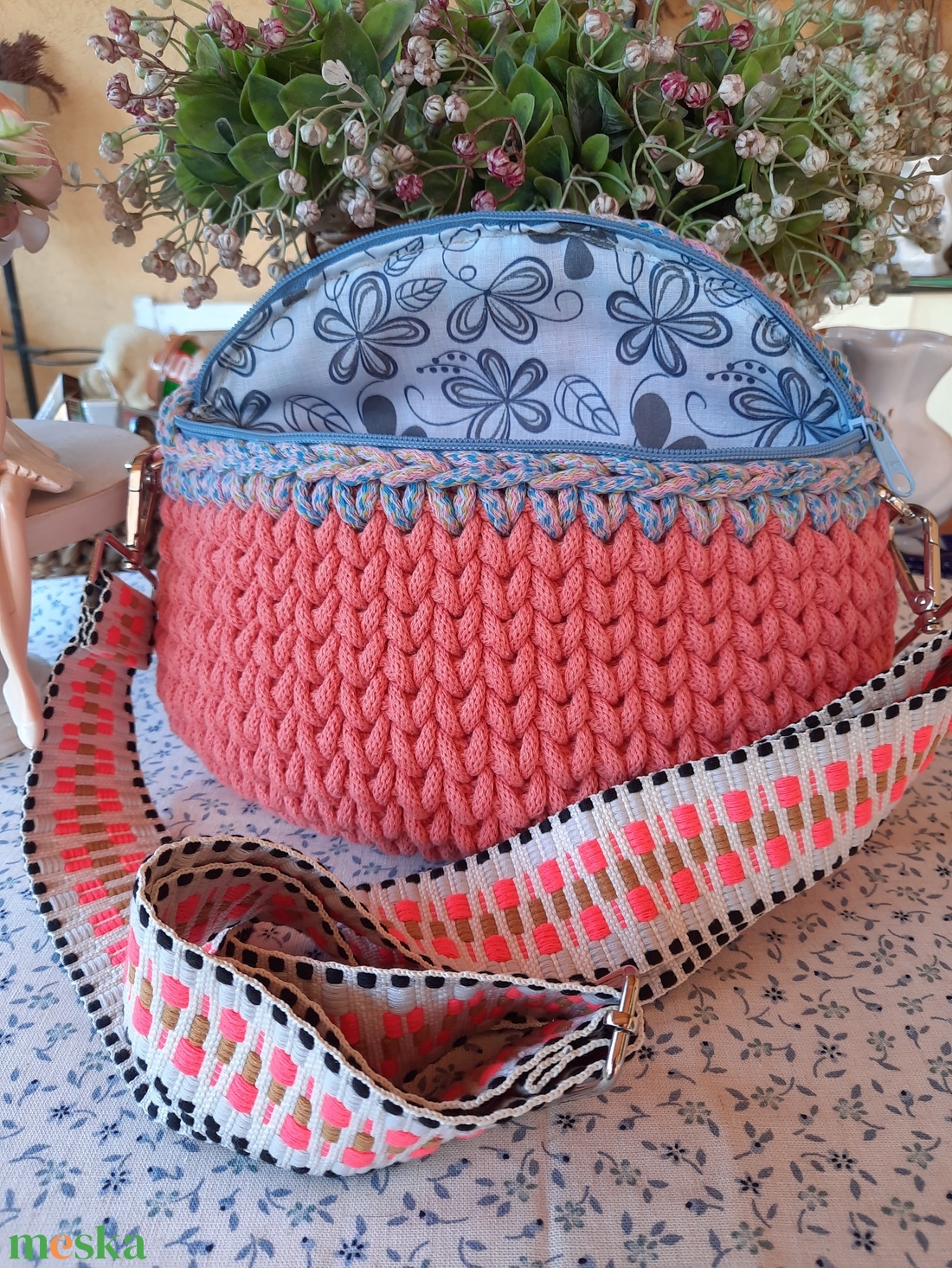 Horgolt crossbody - táska & tok - kézitáska & válltáska - alkalmi táska - Meska.hu