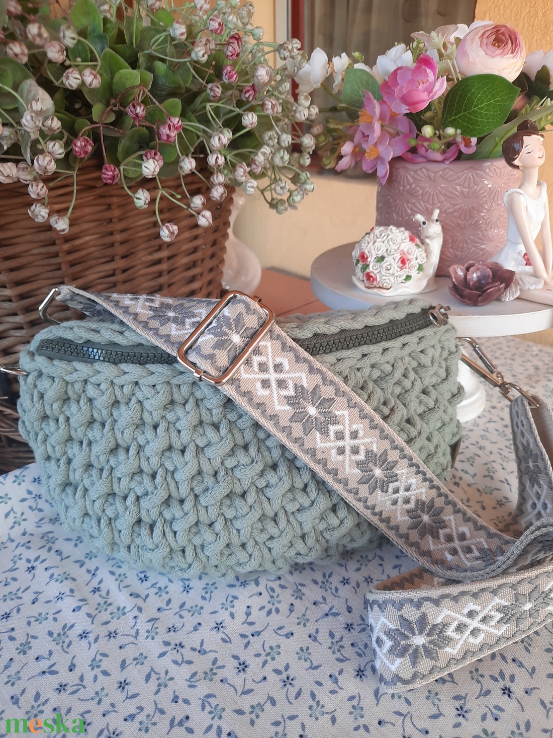 Horgolt crossbody - táska & tok - kézitáska & válltáska - alkalmi táska - Meska.hu