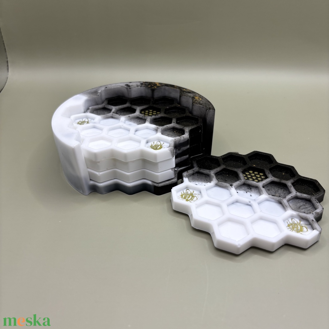 Méhrácsos poháralátét szett - otthon & életmód - konyhafelszerelés, tálalás - tálalás - tányér- és poháralátét - Meska.hu