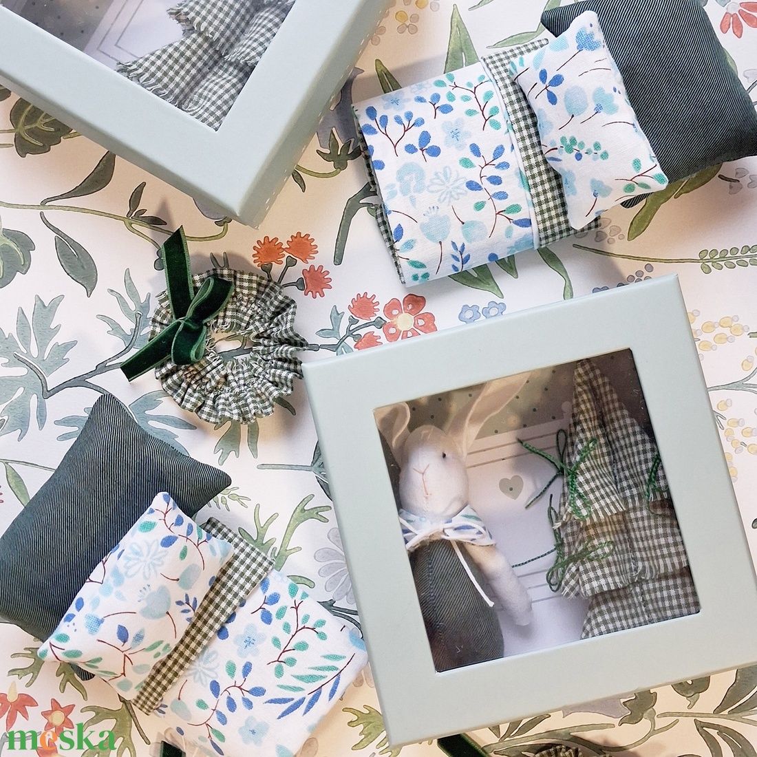 Nyuszis szett - a dobozban a nyuszi mini lakásával - játék & sport - baba & babaház - játékbaba, babakellék - Meska.hu