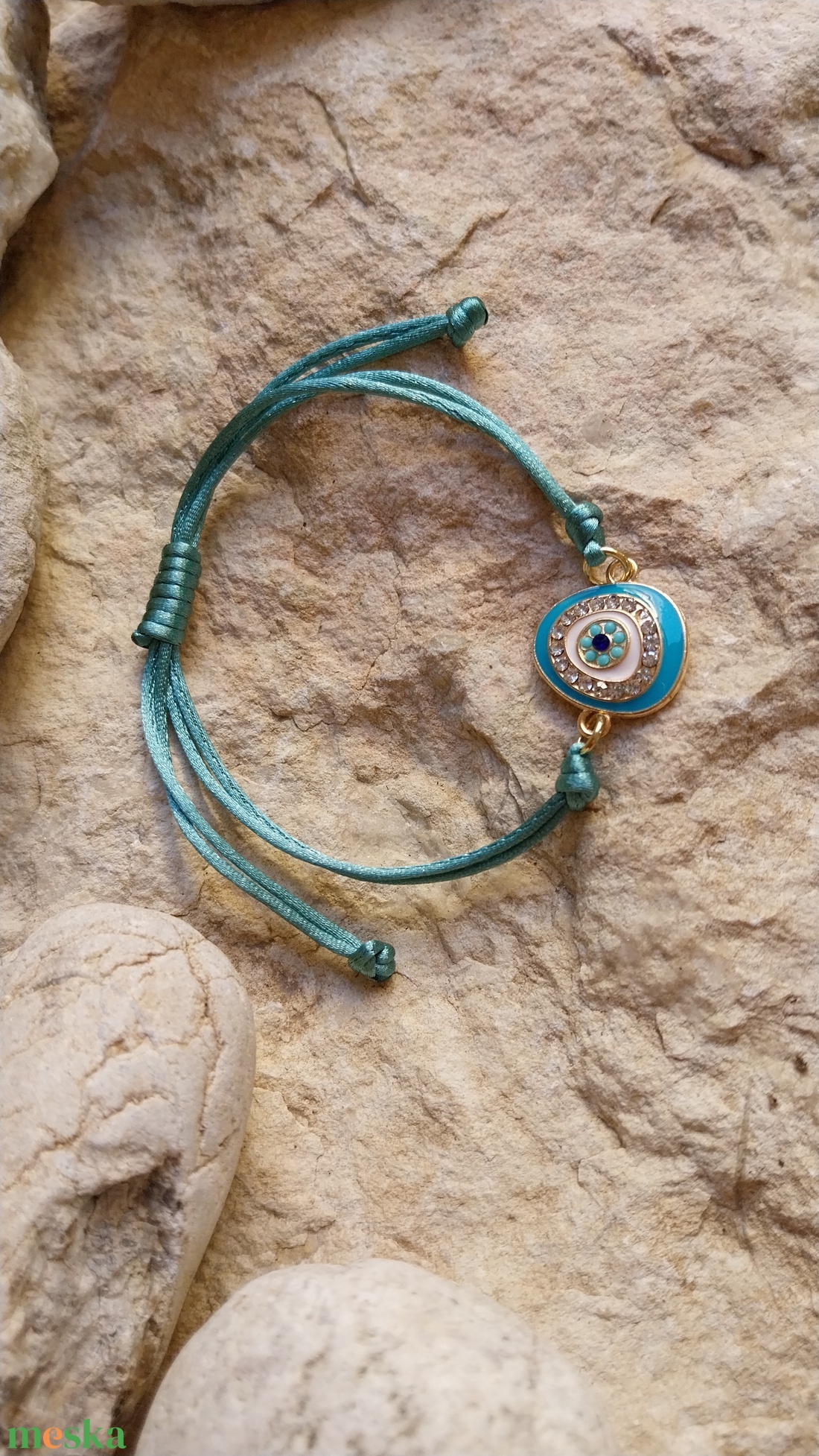 Szerencse zsinór karkötő - ékszer - karkötő - karkötő medállal - Meska.hu