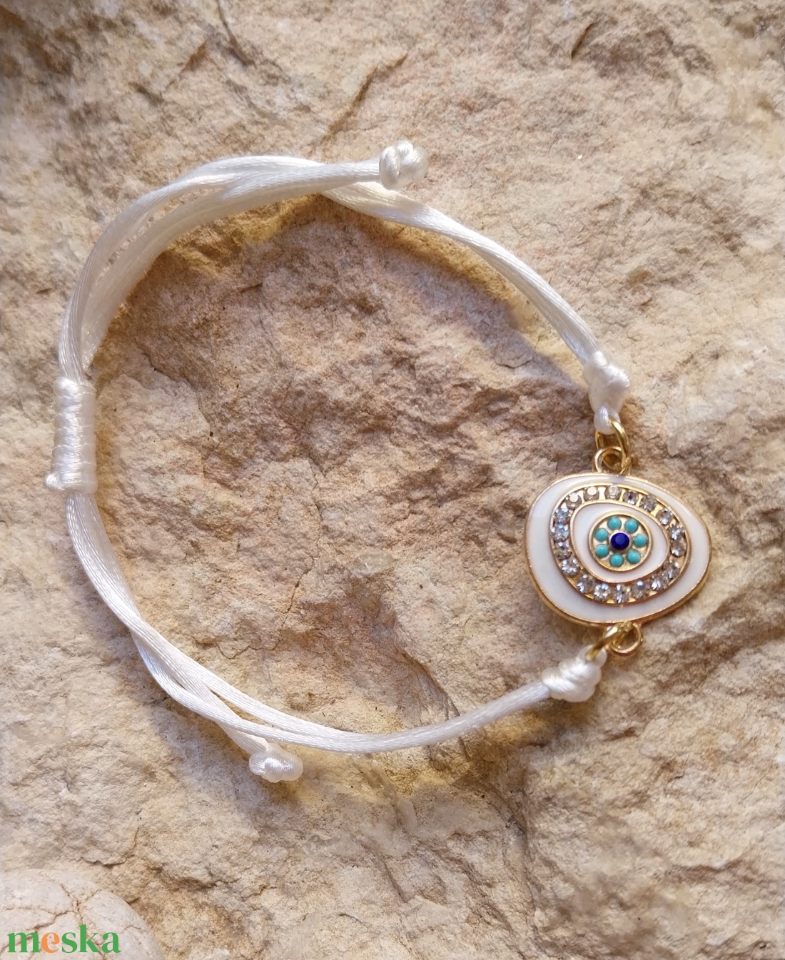 Szerencse zsinór karkötő - ékszer - karkötő - karkötő medállal - Meska.hu