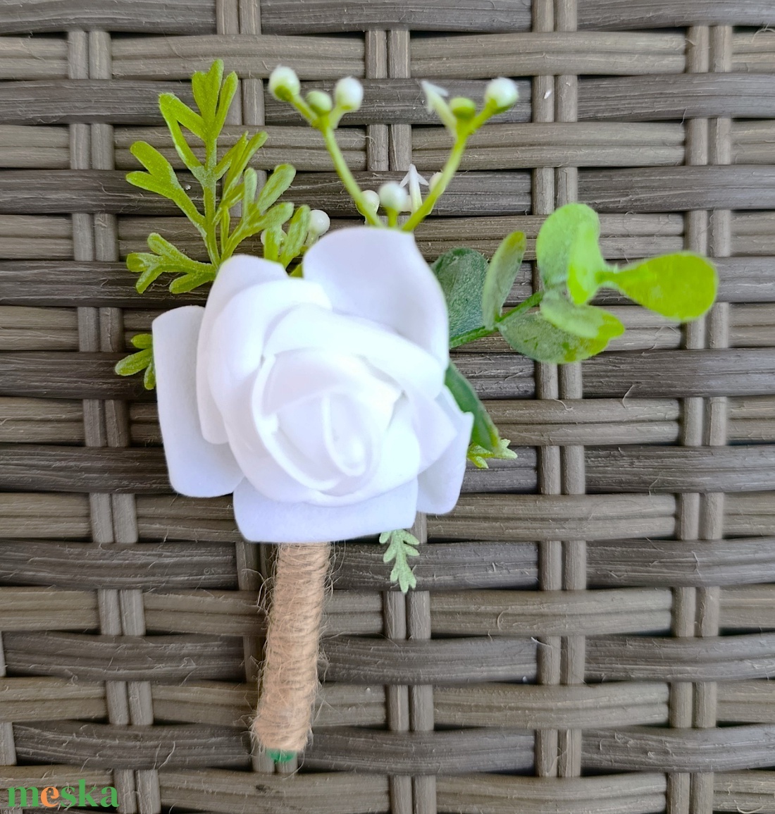 Minihabrózsa kitűző - esküvő - kiegészítők - kitűző - Meska.hu