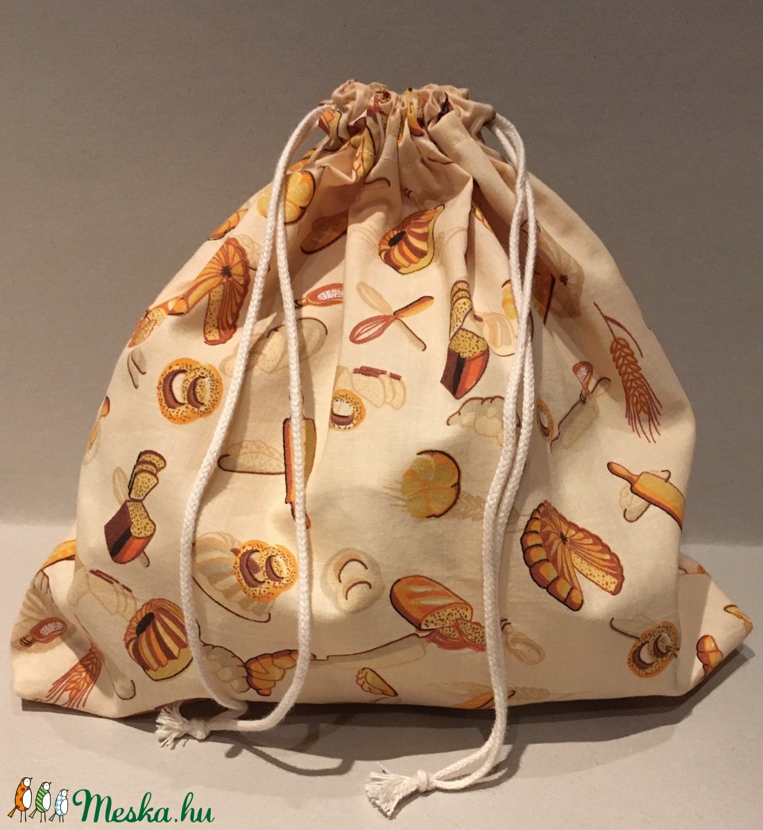 Péksütemény/0,5 kg-os kenyeres zsák - drapp alapon péksütemény mintás - táska & tok - bevásárlás & shopper táska - kenyeres zsák - Meska.hu Péksütemény/0,5 kg-os kenyeres zsák - drapp alapon péksütemény mintás - táska & tok - bevásárlás & shopper táska - kenyeres zsák - Meska.hu