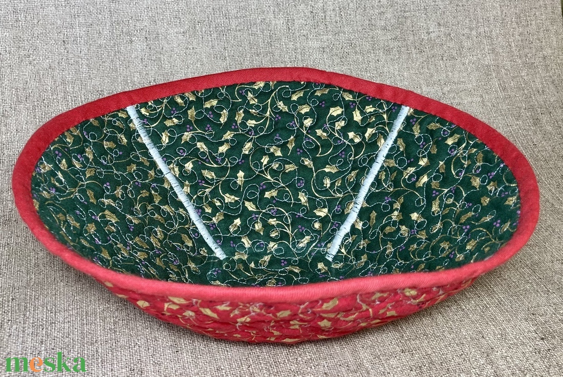 Karácsonyi textiltál - piros-zöld - karácsony - karácsonyi lakásdekoráció - ünnepi asztaldekoráció - Meska.hu Karácsonyi textiltál - piros-zöld - karácsony - karácsonyi lakásdekoráció - ünnepi asztaldekoráció - Meska.hu