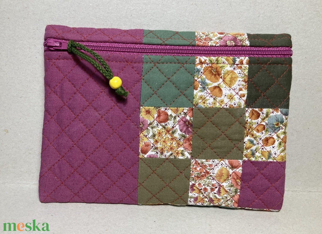 Püspöklila tolltartó/ceruzatartó vagy neszesszer - otthon & életmód - papír, írószer - tolltartó & ceruzatekercs - Meska.hu