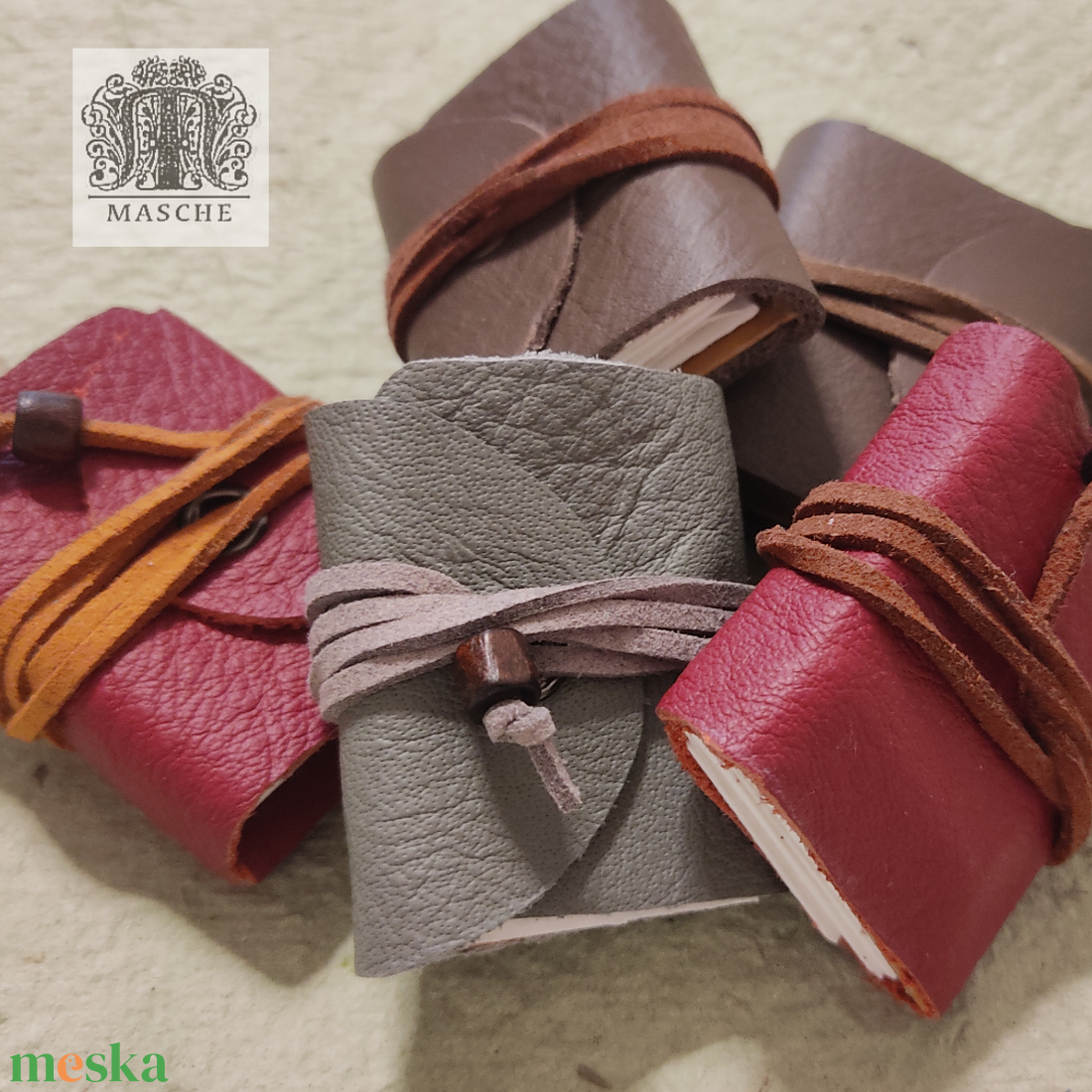 Mini bőr könyv és borító - 5 x 5 cm - otthon & életmód - papír, írószer - könyv- és füzetborító - Meska.hu Mini bőr könyv és borító - 5 x 5 cm - otthon & életmód - papír, írószer - könyv- és füzetborító - Meska.hu