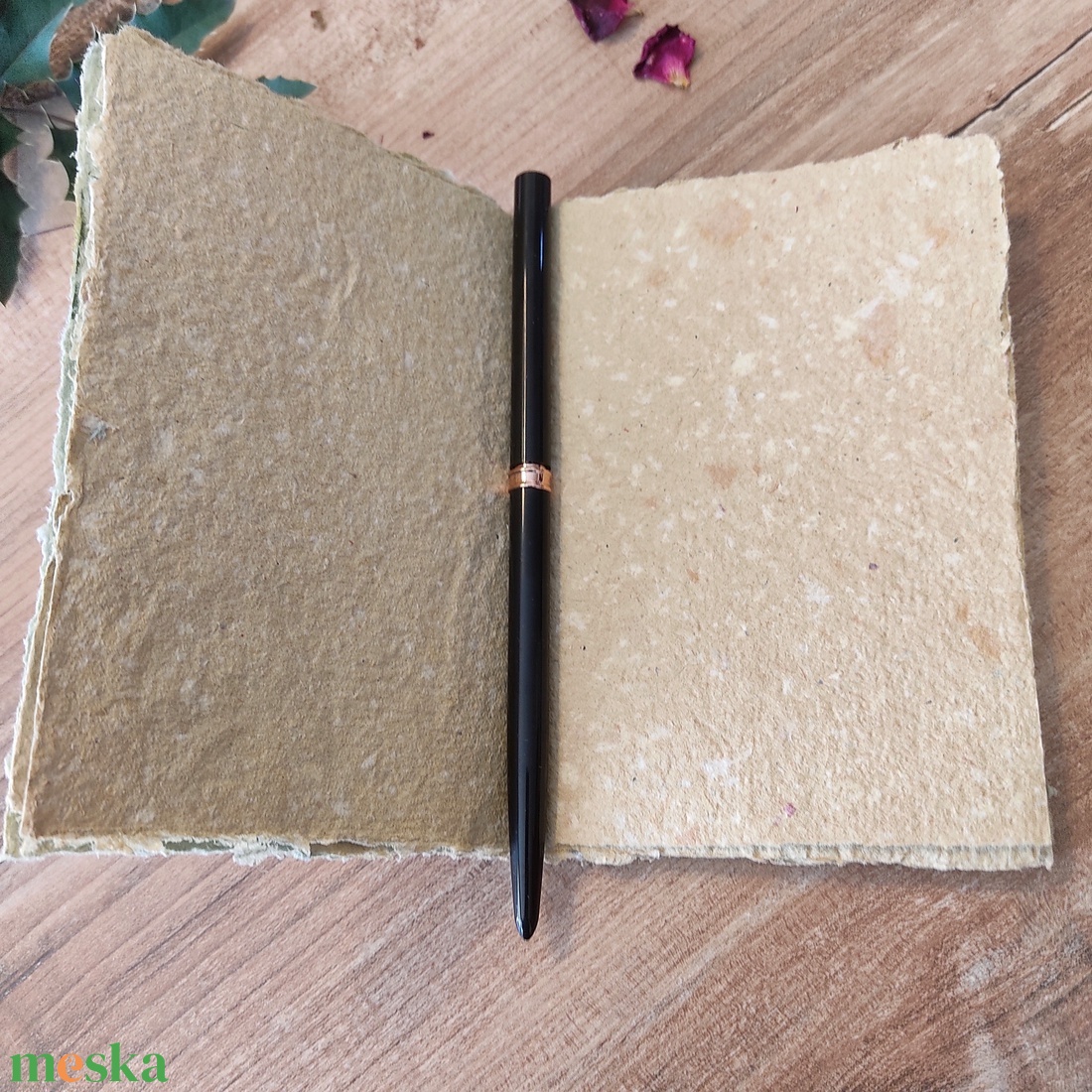 Zöldleveles kézműves füzet / A6 / 20 oldalas - otthon & életmód - papír, írószer - album & fotóalbum - Meska.hu Zöldleveles kézműves füzet / A6 / 20 oldalas - otthon & életmód - papír, írószer - album & fotóalbum - Meska.hu