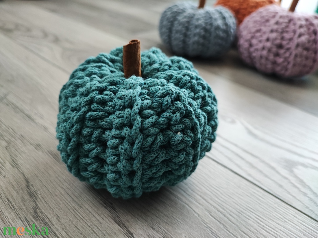 Horgolt tök  - otthon & életmód - dekoráció - halloween - halloweeni asztaldísz - Meska.hu Horgolt tök  - otthon & életmód - dekoráció - halloween - halloweeni asztaldísz - Meska.hu