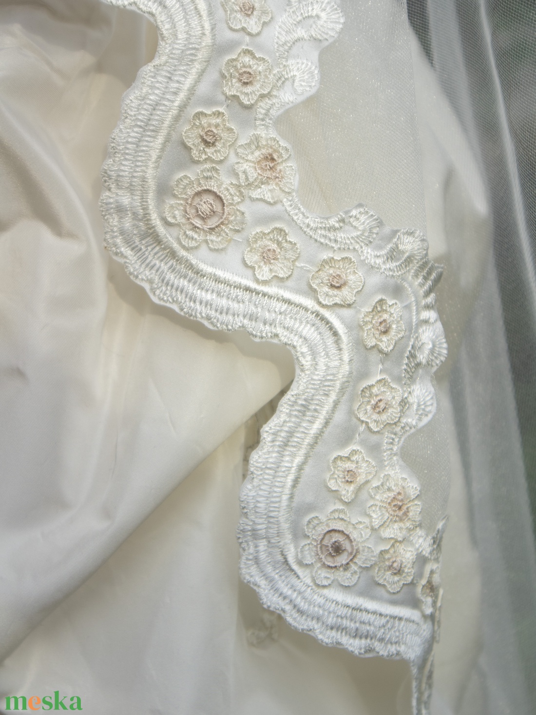 Carmen - 150 cm ekrü mantilla fátyol - esküvő - kiegészítők - fátyol - Meska.hu Carmen - 150 cm ekrü mantilla fátyol - esküvő - kiegészítők - fátyol - Meska.hu