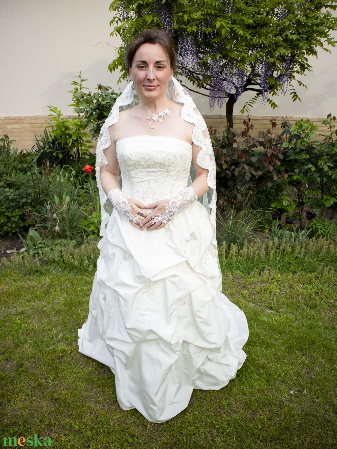 Carmen - 150 cm ekrü mantilla fátyol - esküvő - kiegészítők - fátyol - Meska.hu Carmen - 150 cm ekrü mantilla fátyol - esküvő - kiegészítők - fátyol - Meska.hu