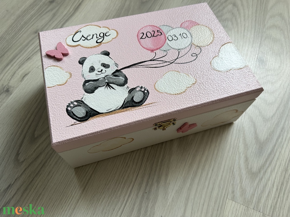 Pandás Emlékőrző doboz - otthon & életmód - babaszoba, gyerekszoba - babaszoba dekoráció - Meska.hu Pandás Emlékőrző doboz - otthon & életmód - babaszoba, gyerekszoba - babaszoba dekoráció - Meska.hu