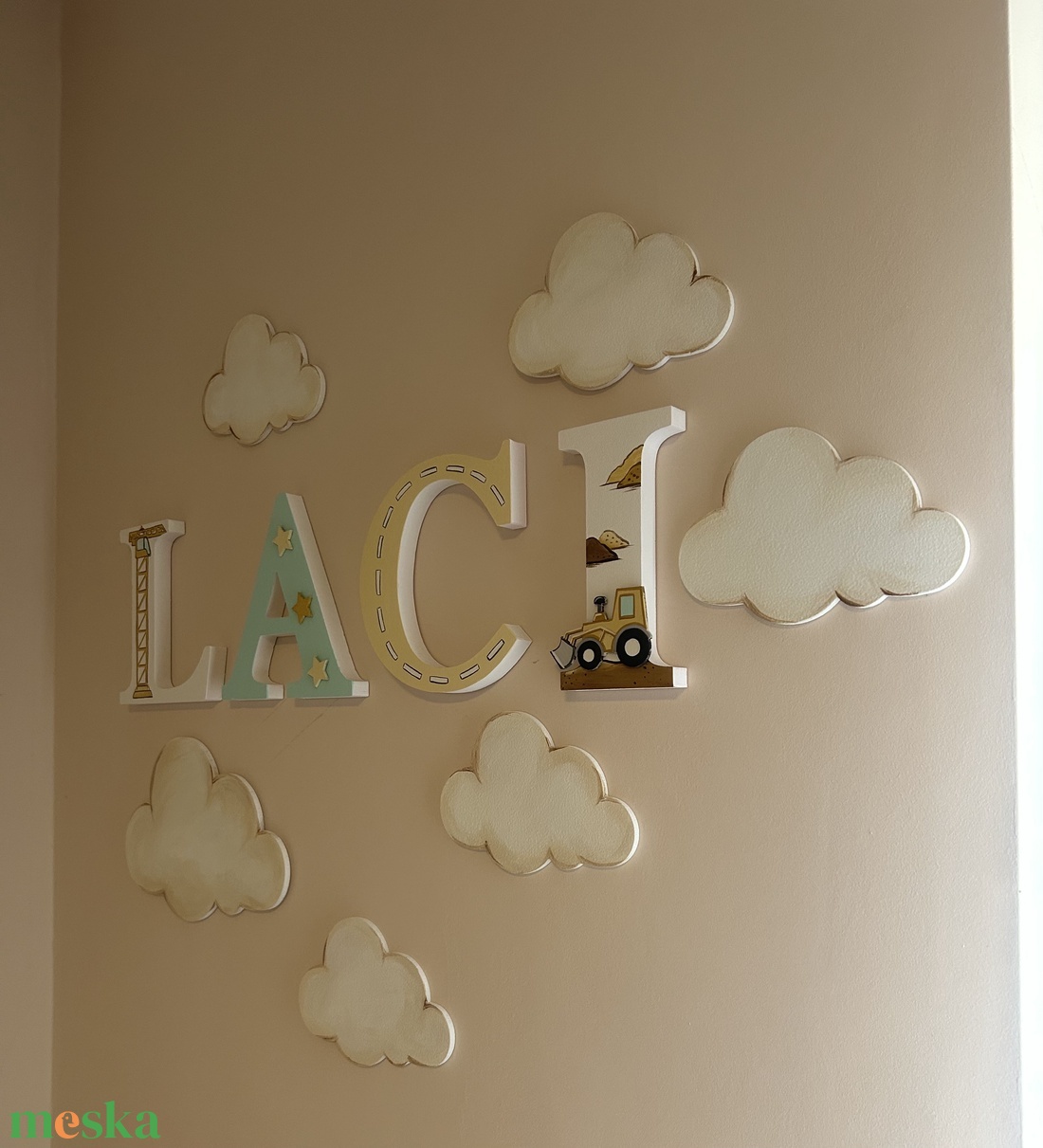 Bababetűk Felhőkkel - baba - mama - babaszoba dekoráció - babanév dekoráció - Meska.hu