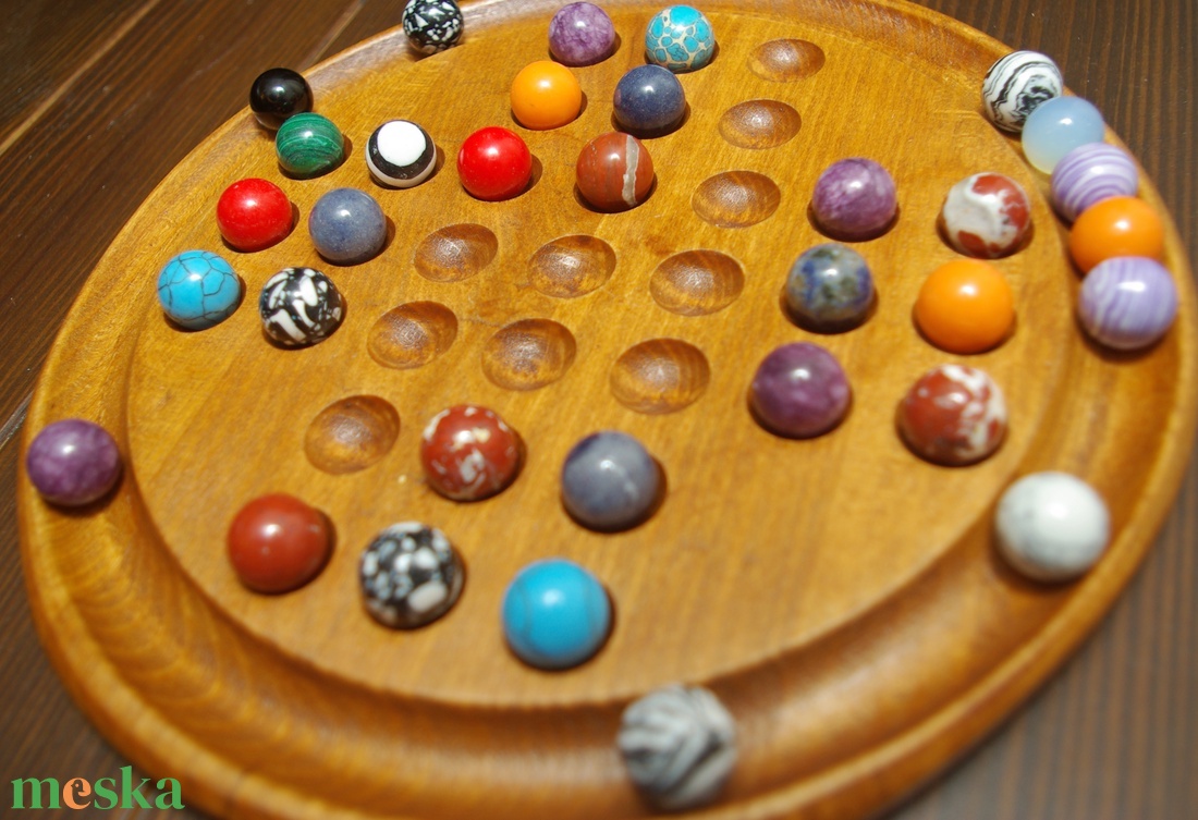 Remete játék ásvány golyókkal (angol táblás peg solitaire) - játék & sport - táblajáték és kártyajáték - társasjátékok - Meska.hu Remete játék ásvány golyókkal (angol táblás peg solitaire) - játék & sport - táblajáték és kártyajáték - társasjátékok - Meska.hu