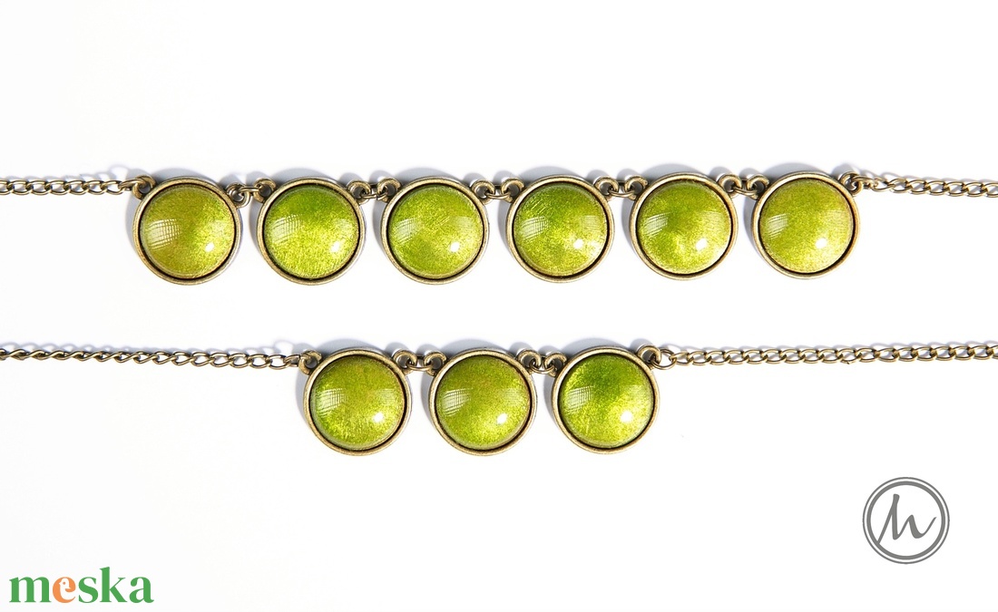 Peridot - világos zöld tűzzománc nyaklánc rövid - ékszer - nyaklánc - bogyós nyaklánc - Meska.hu Peridot - világos zöld tűzzománc nyaklánc rövid - ékszer - nyaklánc - bogyós nyaklánc - Meska.hu