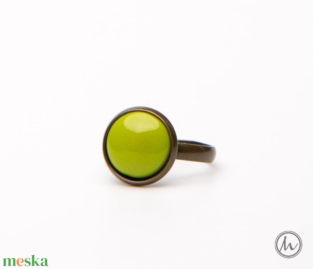  Bittergreen zöld kerek tűzzománc gyűrű - mini - ékszer - gyűrű - kerek gyűrű - Meska.hu