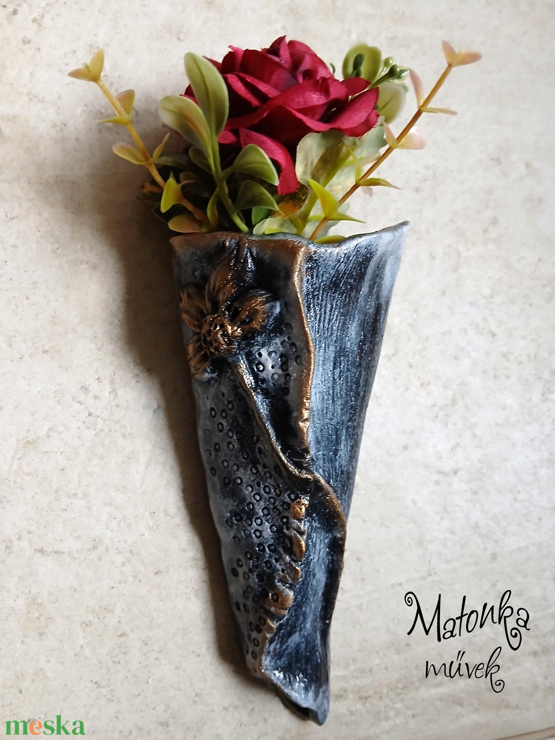 Urnafal disz- virágtartóval . - otthon & életmód - vallás - temetkezési tárgy - urnadíszek - Meska.hu