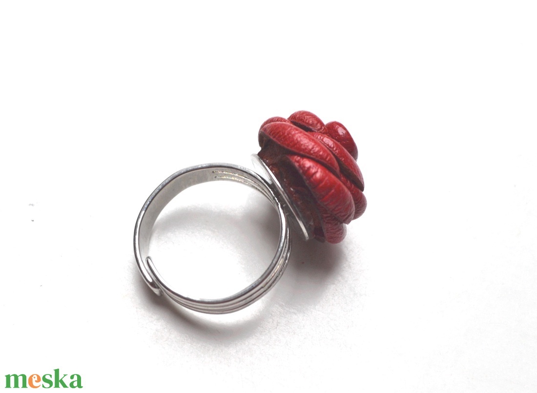 Rózsa-gyűrű valódi bőrből - ékszer - gyűrű - statement gyűrű - Meska.hu