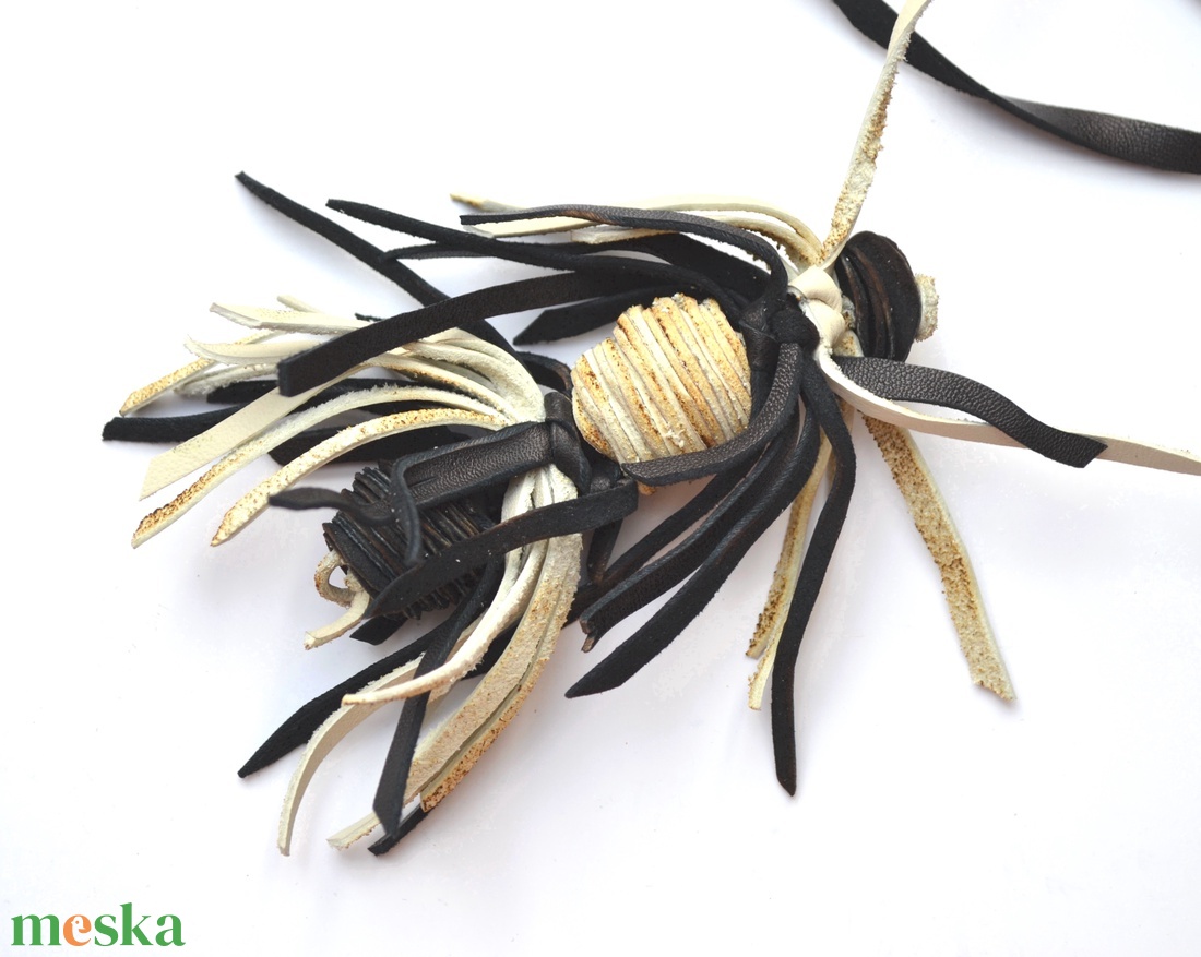 Rustic-extra hosszú nyaklánc valódi bőrből - ékszer - nyaklánc - hosszú nyaklánc - Meska.hu Rustic-extra hosszú nyaklánc valódi bőrből - ékszer - nyaklánc - hosszú nyaklánc - Meska.hu