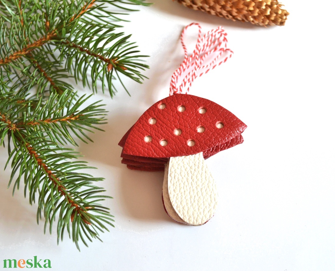 Gombák-karácsonyfadísz csomag valódi bőrből - karácsony - karácsonyi lakásdekoráció - karácsonyfadíszek - Meska.hu