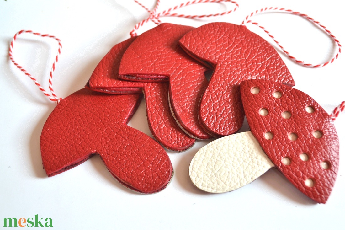 Gombák-karácsonyfadísz csomag valódi bőrből - karácsony - karácsonyi lakásdekoráció - karácsonyfadíszek - Meska.hu