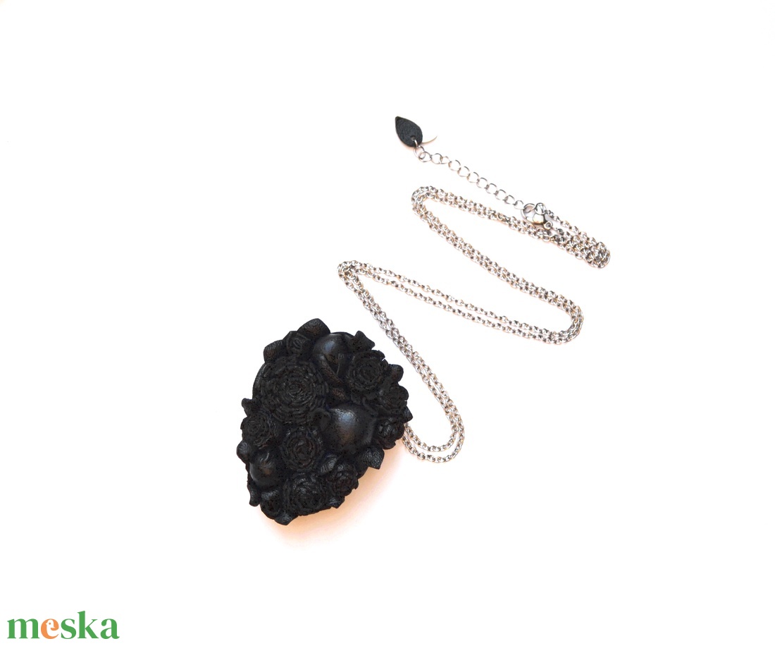 Black dahlias-extra hosszú nyaklánc valódi bőrből - ékszer - nyaklánc - hosszú nyaklánc - Meska.hu Black dahlias-extra hosszú nyaklánc valódi bőrből - ékszer - nyaklánc - hosszú nyaklánc - Meska.hu