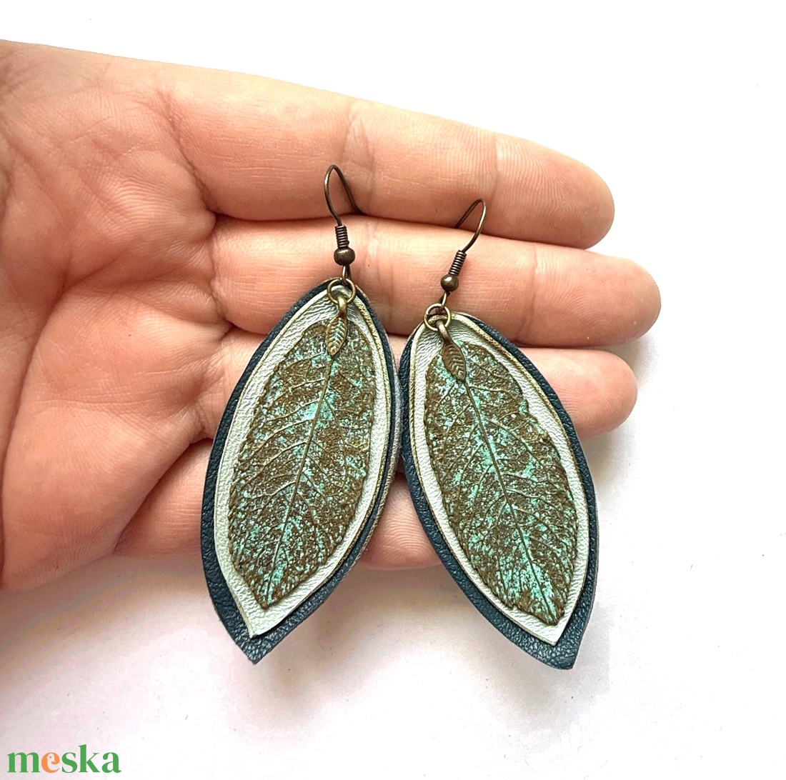 Spirit Turquoise-fülbevaló valódi bőrrel - ékszer - fülbevaló - lógó csepp fülbevaló - Meska.hu Spirit Turquoise-fülbevaló valódi bőrrel - ékszer - fülbevaló - lógó csepp fülbevaló - Meska.hu