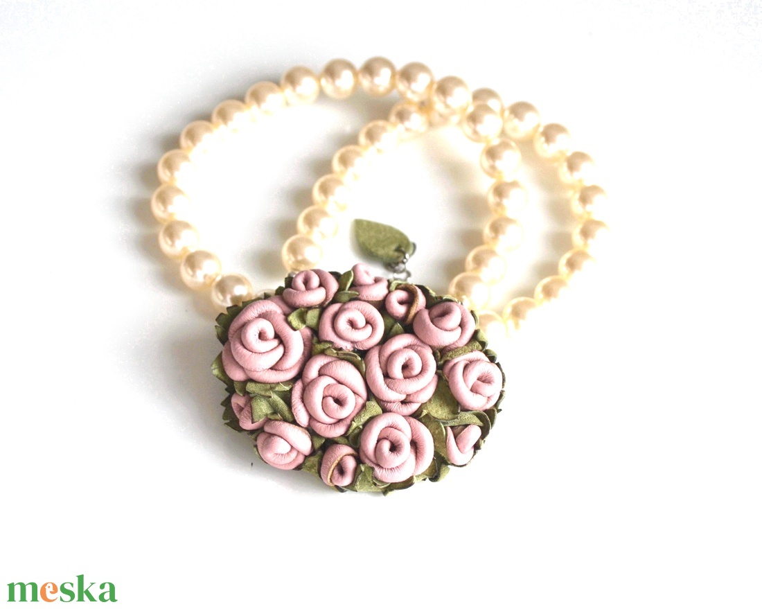 Bridgerton-rózsás nyakék/bross-valódi bőrrel - ékszer - nyaklánc - hosszú nyaklánc - Meska.hu