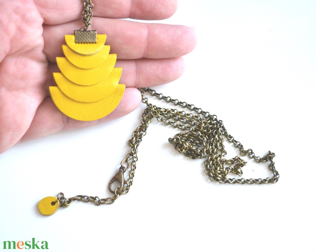 Azték istennő-citrom-hosszú nyaklánc valódi bőrrel - ékszer - nyaklánc - hosszú nyaklánc - Meska.hu