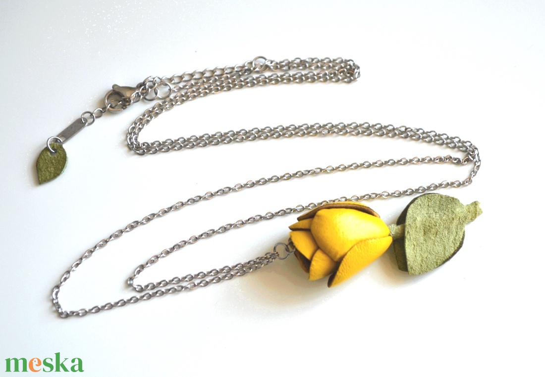 Sárga tulipán-extra nyaklánc valódi bőrrel - ékszer - nyaklánc - hosszú nyaklánc - Meska.hu