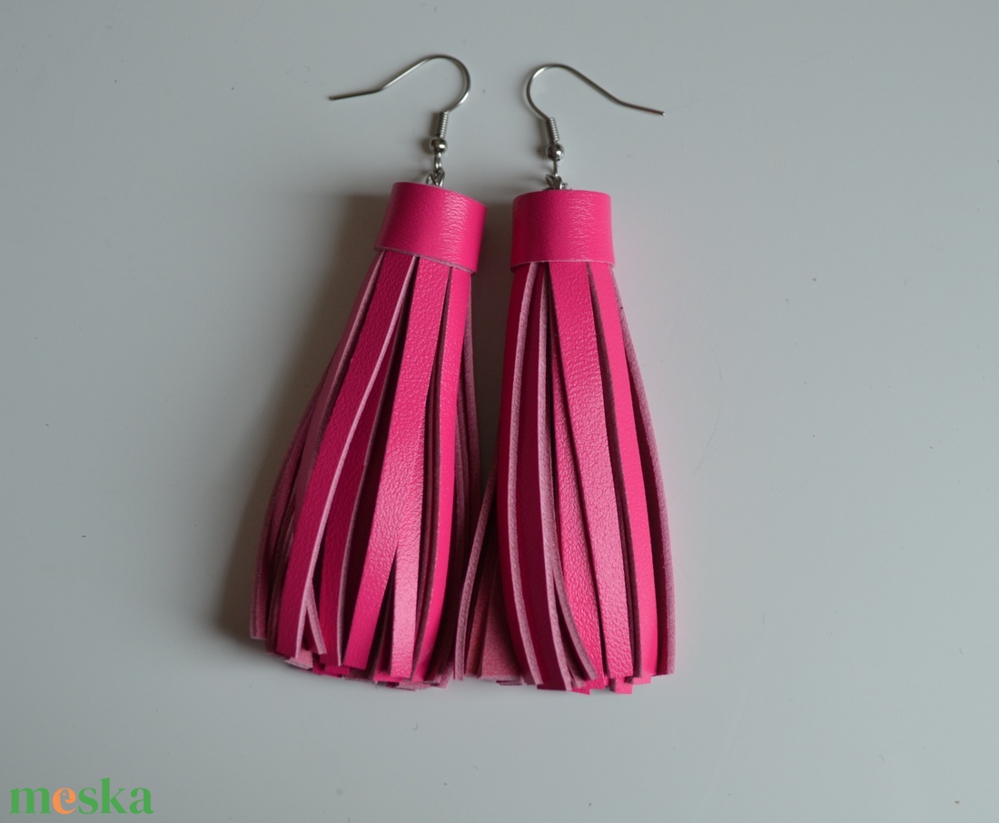 Pink bojt extra-valódi bőr fülbevaló  - ékszer - fülbevaló - lógó fülbevaló - Meska.hu