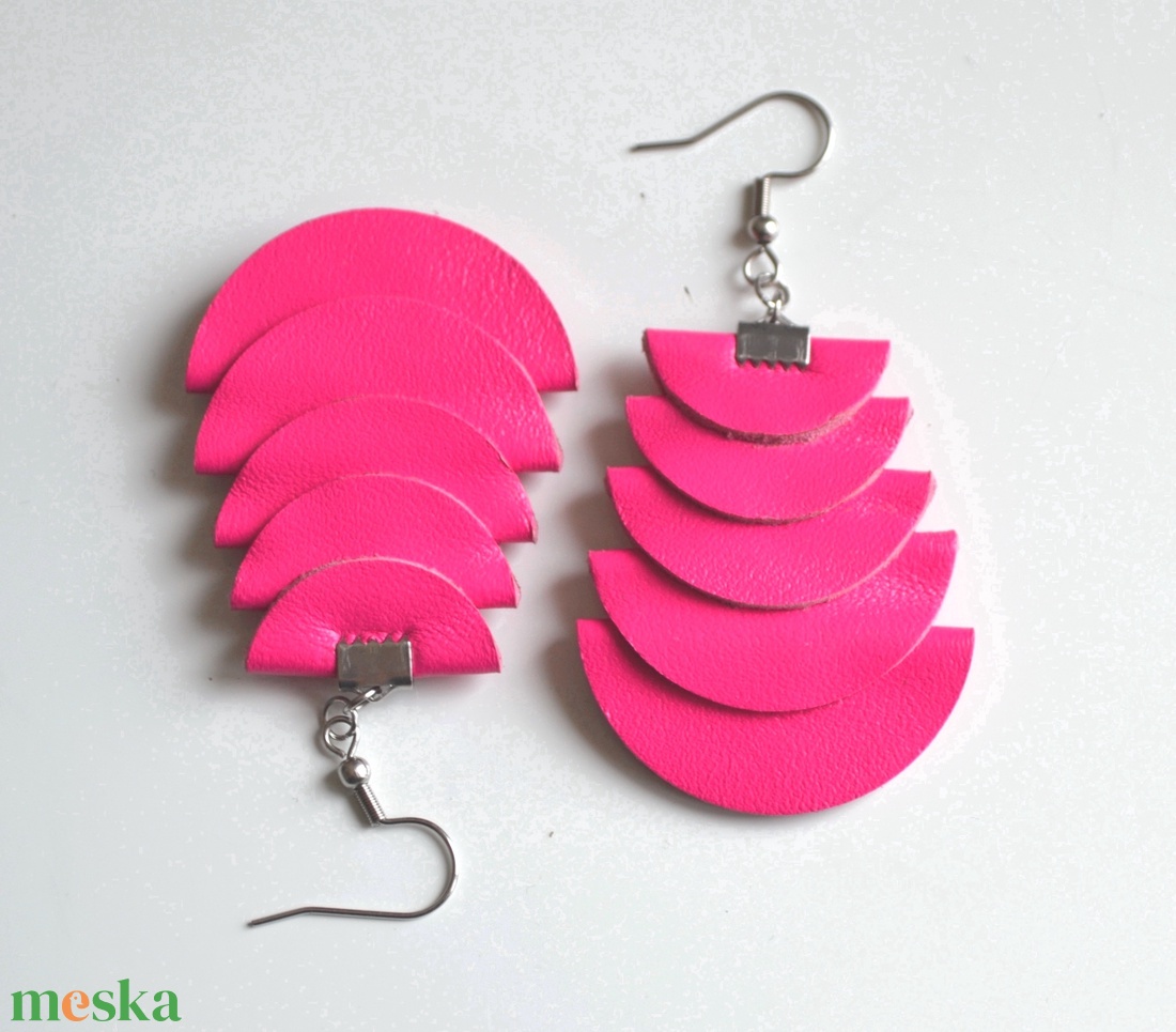 Azték istennő-pink-fülbevaló valódi bőrből - ékszer - fülbevaló - lógó fülbevaló - Meska.hu