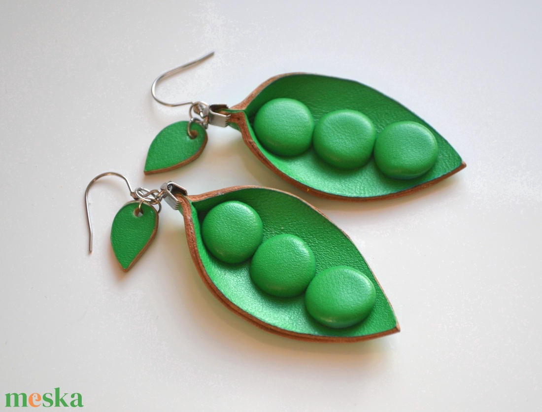 Borsó-valódi bőr fülbevaló - ékszer - fülbevaló - lógó fülbevaló - Meska.hu