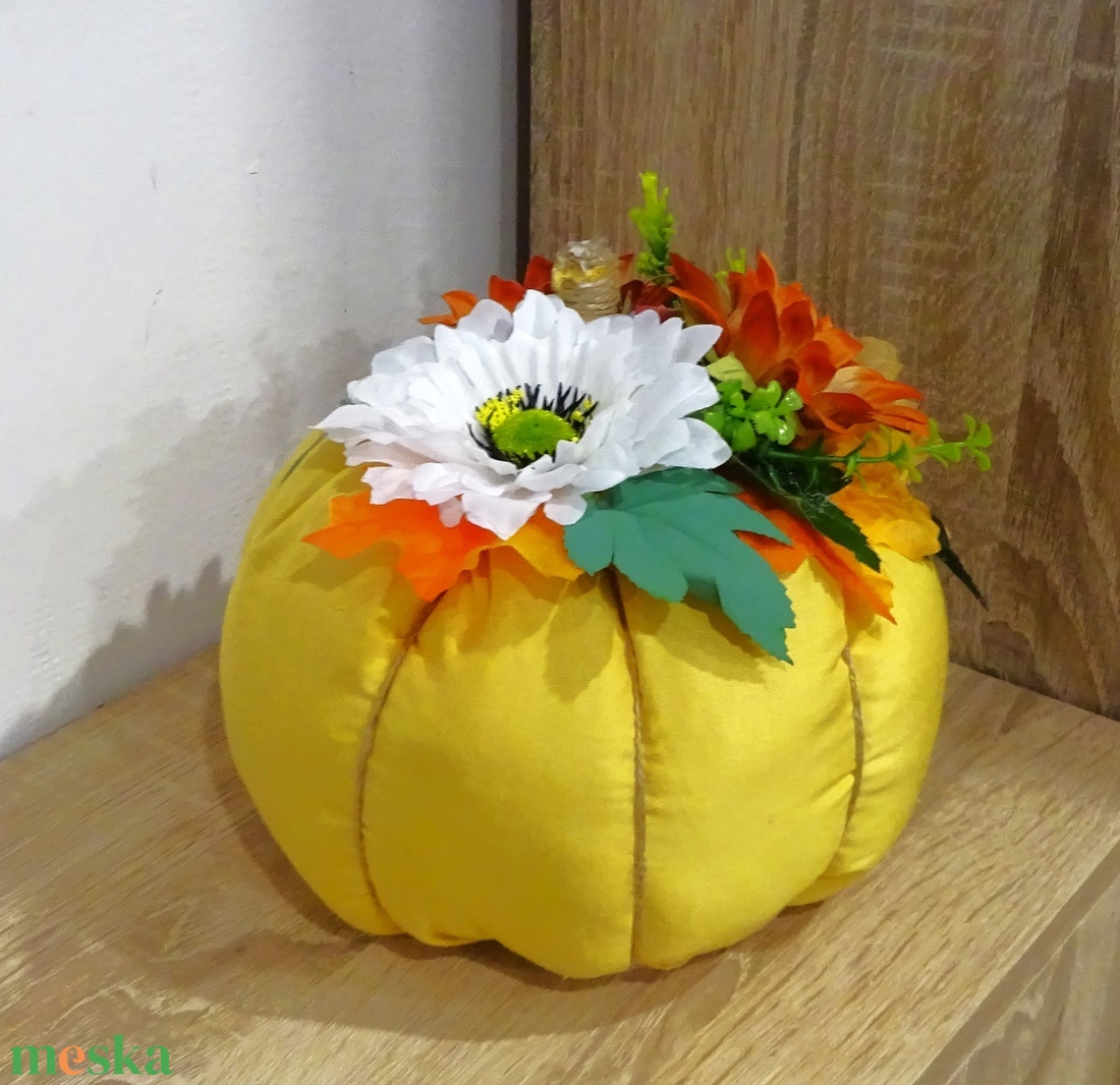 Textil tök, nagy - otthon & életmód - dekoráció - asztal és polc dekoráció - asztaldísz - Meska.hu Textil tök, nagy - otthon & életmód - dekoráció - asztal és polc dekoráció - asztaldísz - Meska.hu