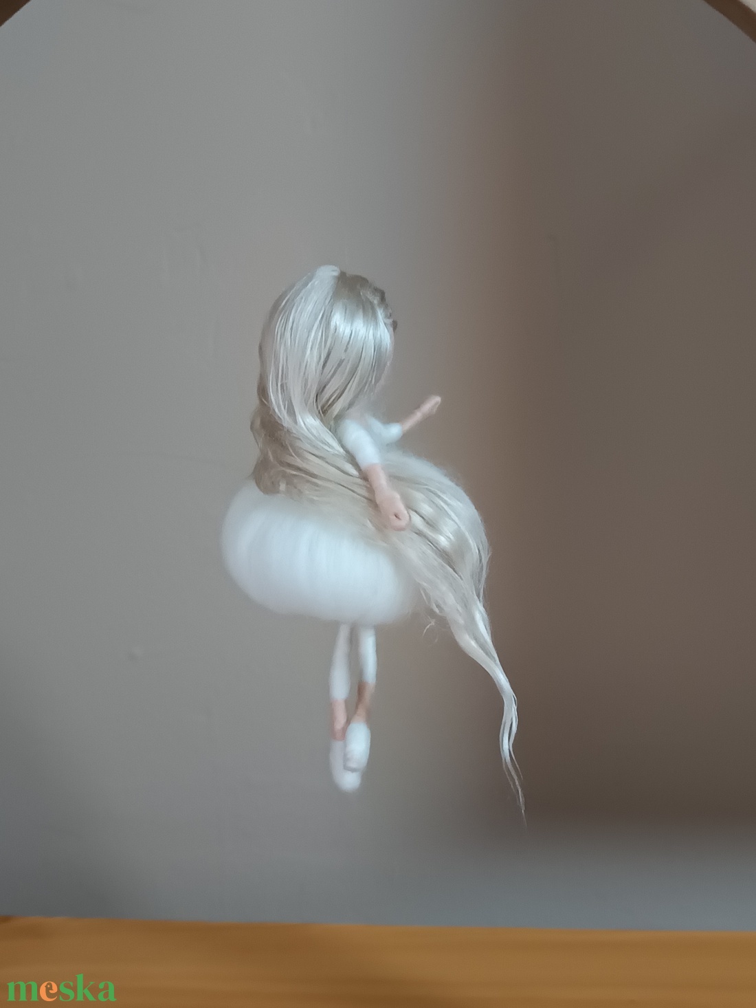 Tűnemezelt gyapjúbaba (balerina) - otthon & életmód - dekoráció - ajtó- és ablak dekoráció - ablakdísz - Meska.hu Tűnemezelt gyapjúbaba (balerina) - otthon & életmód - dekoráció - ajtó- és ablak dekoráció - ablakdísz - Meska.hu
