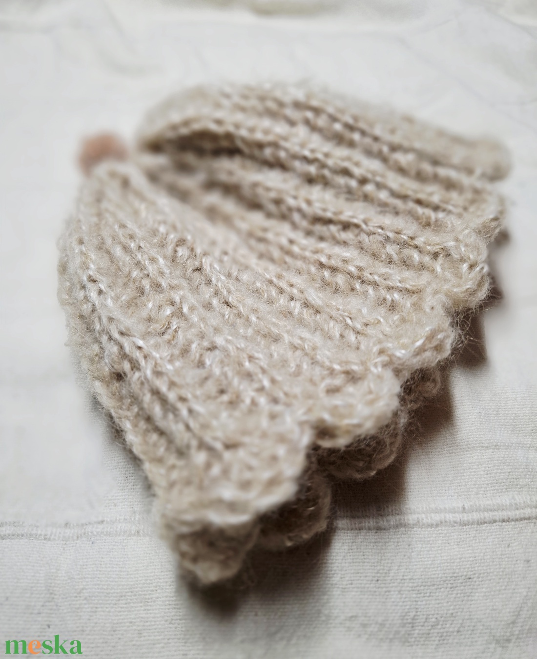 Kötött babasapka újszülöttfotózáshoz - baba - mama - babafotózás - újszülött sapka fotózásra - Meska.hu