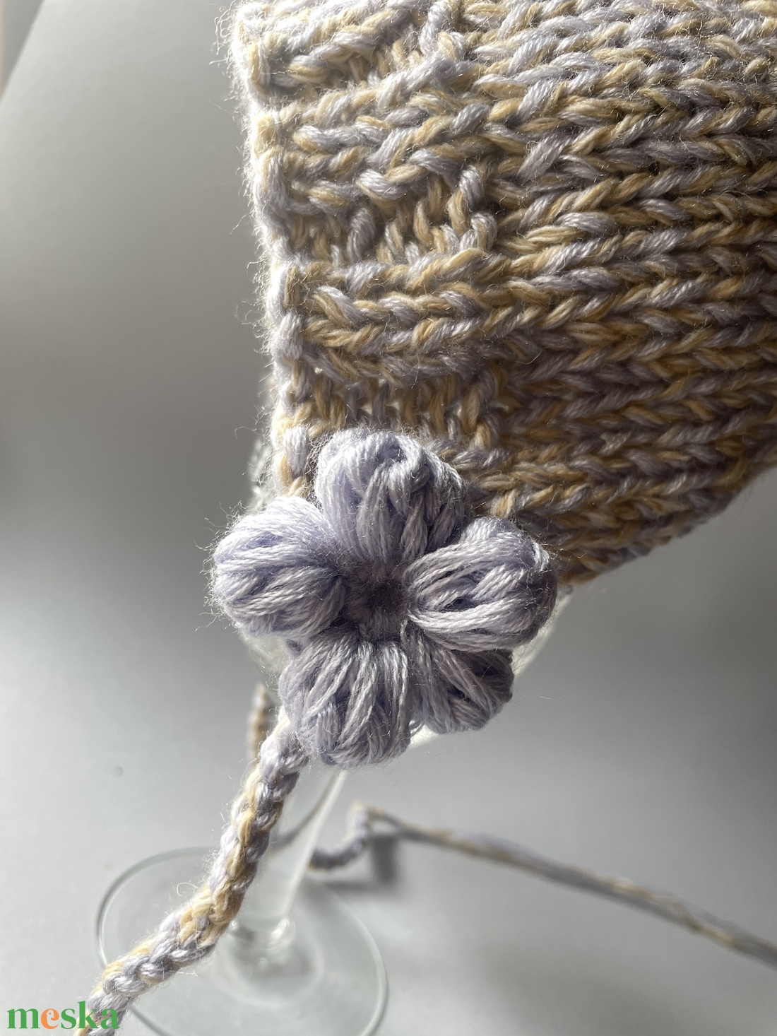 Kötött babasapka újszülöttfotózáshoz - baba - mama - babafotózás - babafotózási kellékek - Meska.hu