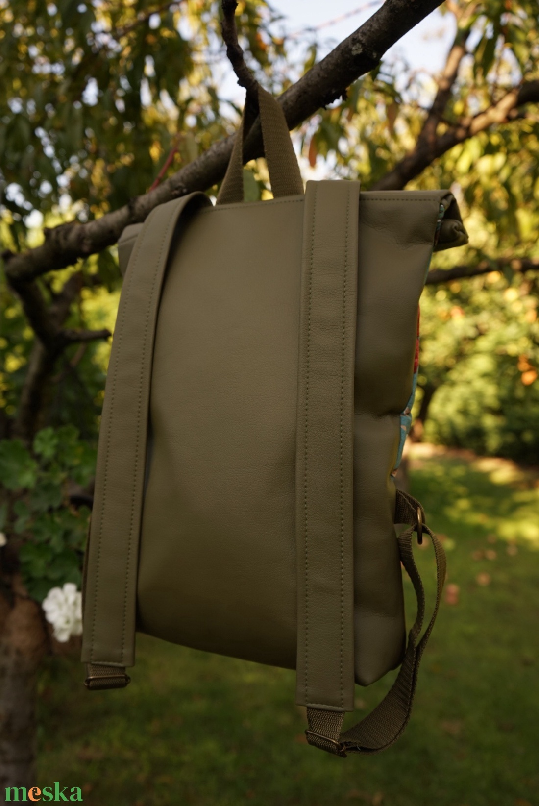 MAY'R méregzöld-mintás roll top táska - táska & tok - hátizsák - roll top hátizsák - Meska.hu