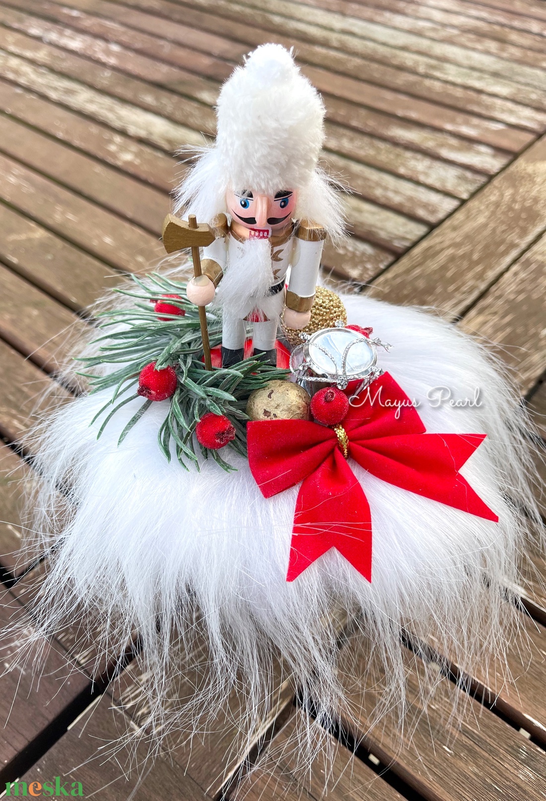 Karácsonyi diótörős asztaldísz fehér - karácsony - adventi díszek - adventi asztaldísz - Meska.hu Karácsonyi diótörős asztaldísz fehér - karácsony - adventi díszek - adventi asztaldísz - Meska.hu