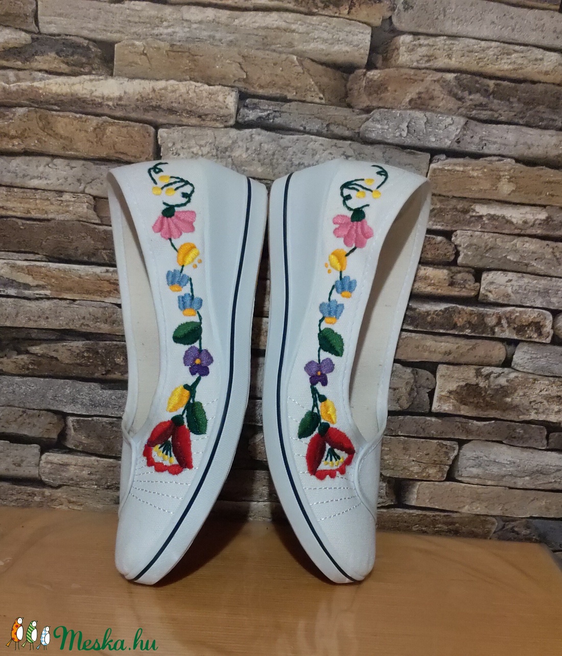 Kalocsai virágos, kézzel hímzett cipő - ruha & divat - cipő & papucs - Meska.hu