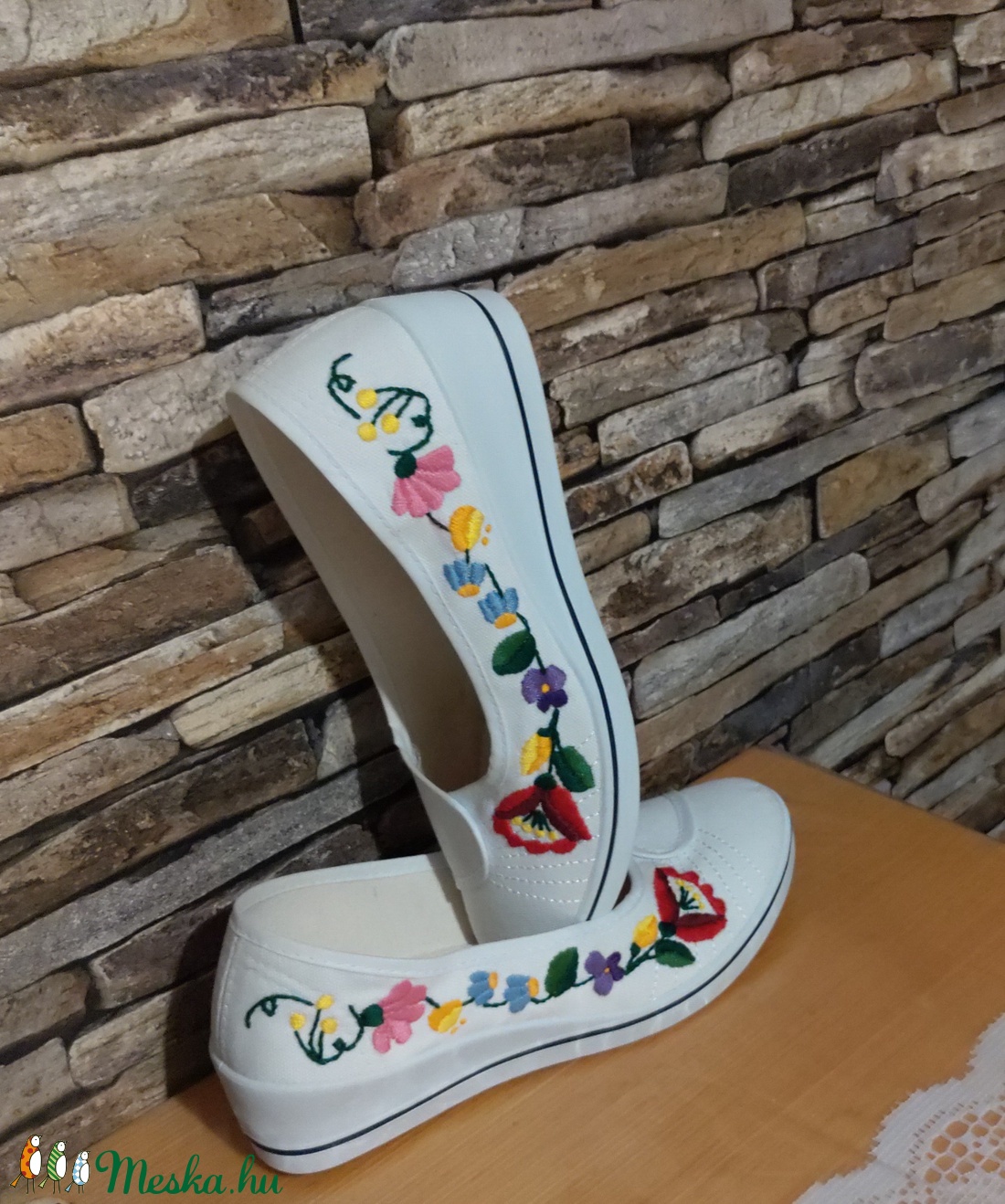 Kalocsai virágos, kézzel hímzett cipő - ruha & divat - cipő & papucs - Meska.hu