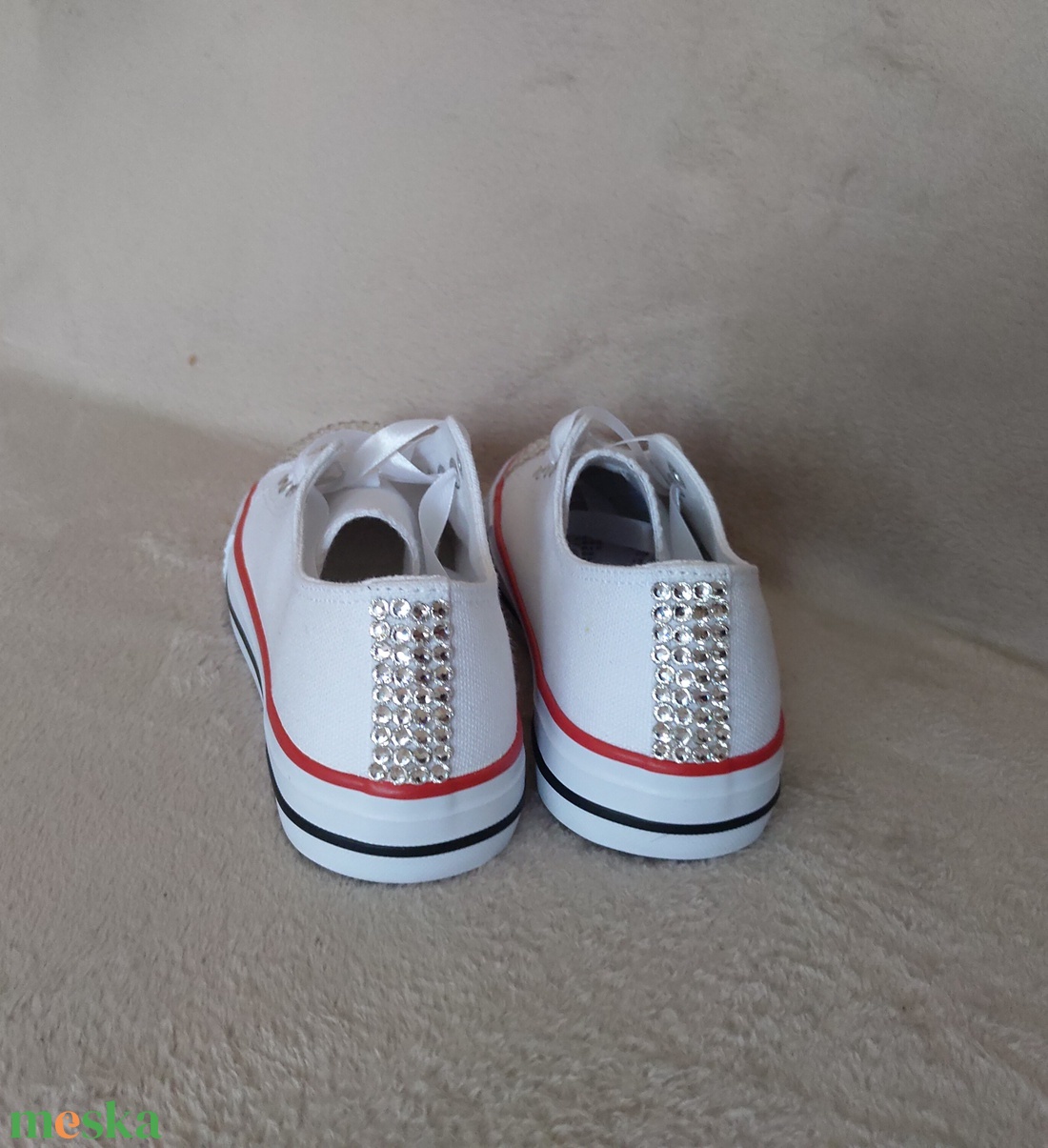 Kristályköves esküvői, menyasszonyi, menyecske, alkalmi tornacipő - esküvő - cipő és cipőklipsz - Meska.hu