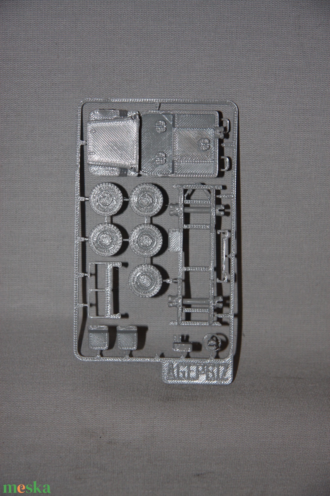 Jeep kisautó makett - 3D nyomtatott KIT kártya - otthon & életmód - dekoráció - dísztárgy - Meska.hu Jeep kisautó makett - 3D nyomtatott KIT kártya - otthon & életmód - dekoráció - dísztárgy - Meska.hu